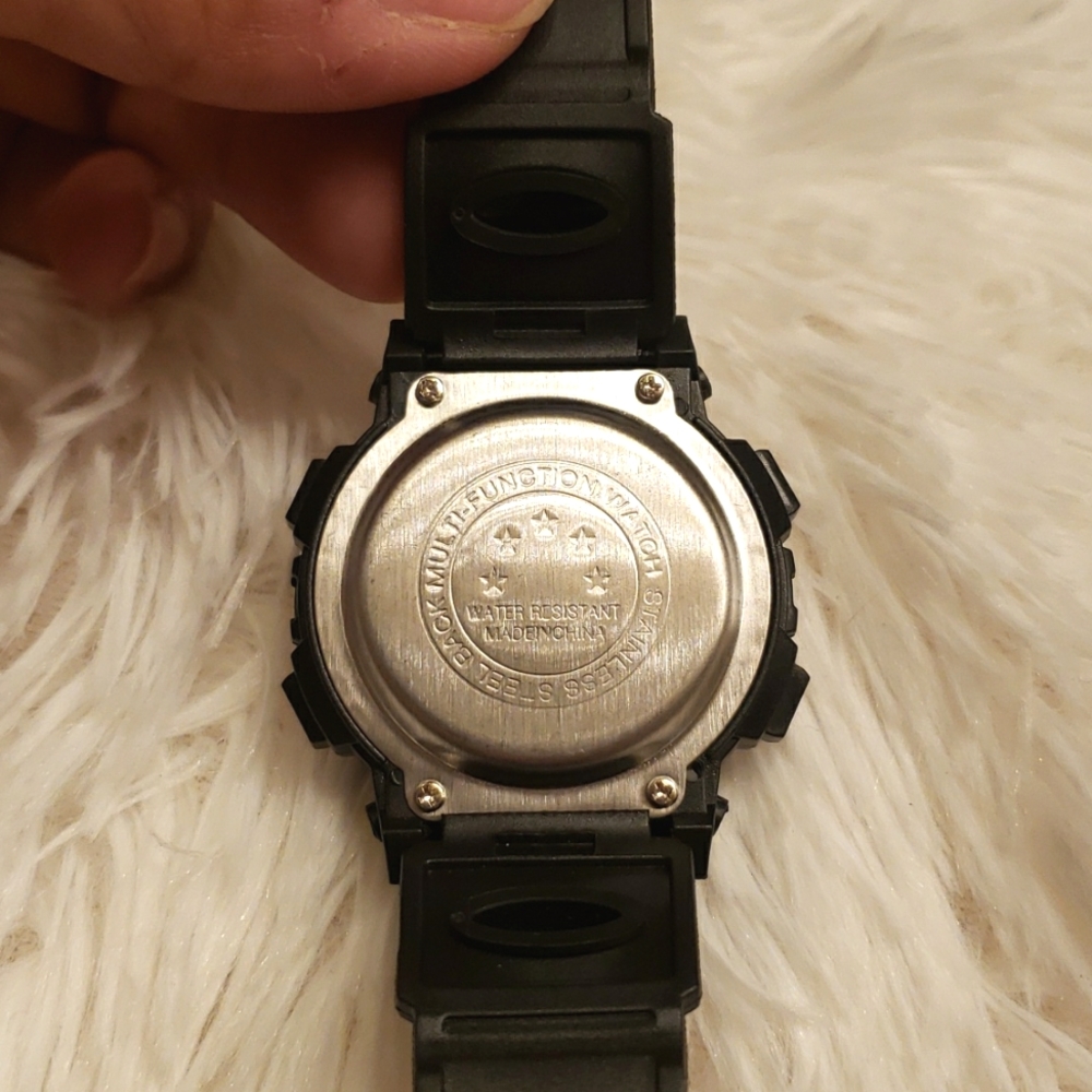 NEW Mens Black Sports Watch - Picture 2 of 6